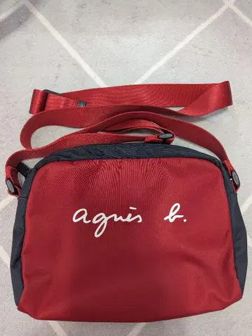 agnis b. 빨간색 숄더백 사코슈