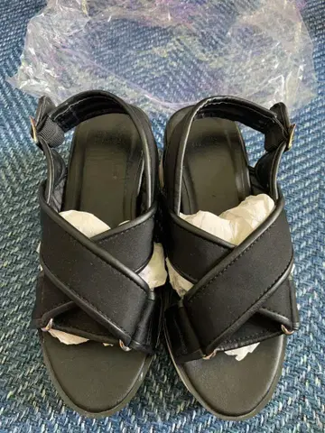 HARE 블랙 통굽 스포츠 샌들 M 여성용
