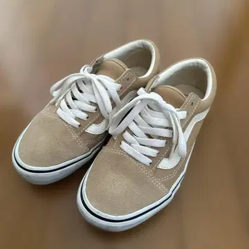 Vans 베이지 스웨이드 로우 컷 스니커즈