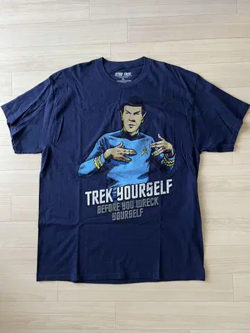 STAR TREK 스타 트렉 티셔츠 코무돗토 유타 착용