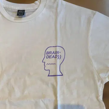 BRAND DEAD 티셔츠 L 사이즈 브레인 데드