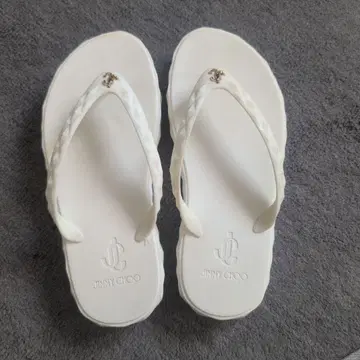 JIMMY CHOO 화이트 플립플랍