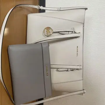 마이클코어스 화이트 토트백
