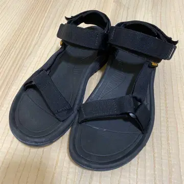 Teva 블랙 스포츠 샌들