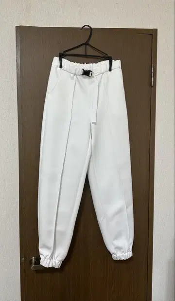 meer. NYLON BELT JOGGER PANTS