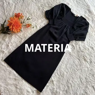 MATERIA 블랙 무릎 기장 원피스
