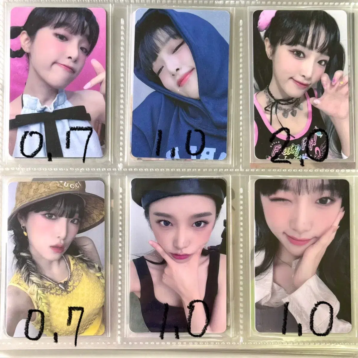 Yena The Hyundai Winterland Pop Up Trading Card + Binder