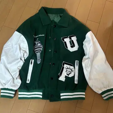 바시티 자켓