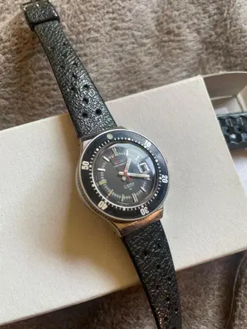 세이코 다이버 다이버스 작동 새상품급 OH 완료 2205-0640