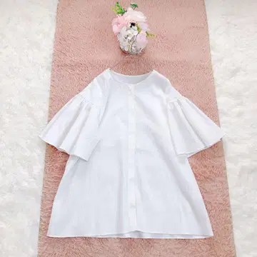 크로스플러스 플레어 슬리브 블라우스 화이트 L 넉넉한
