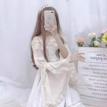sucrier 슈크리에 슬릿 슬리브 레이스 오프 숄더 탑