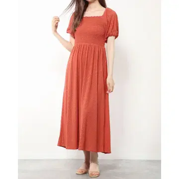 Cheek 오렌지 셔링 맥시 드레스