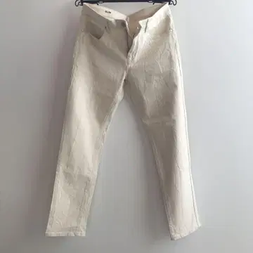 MUJI 무인양품 아이보리 슬림핏 스트레이트 데님