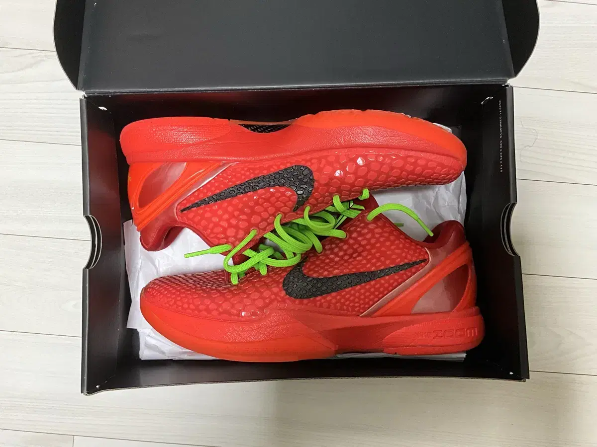 Kobe 6 Reverse Grinch, like new, quick sale, 280