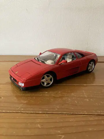 Ferrari 348 1/18 스케일 모델 빨간색
