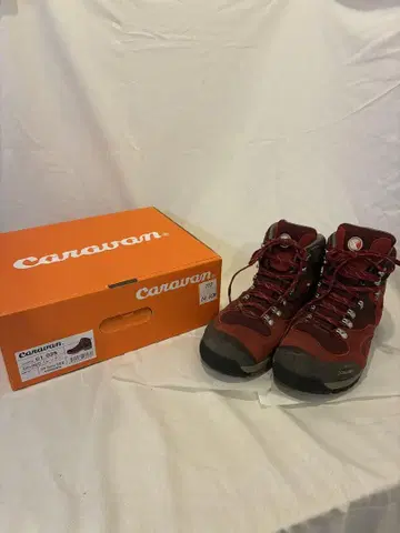 Caravan 등산화 하이컷 빨간색