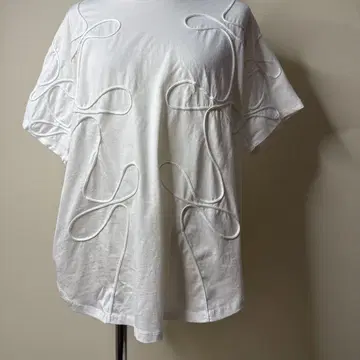 이번 시즌 캐서린 로스 티셔츠 화이트
