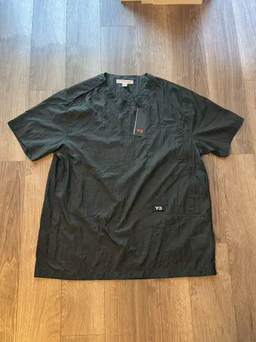 Y-3 GK4802 M 지퍼가 달린 나일론 반팔 티셔츠