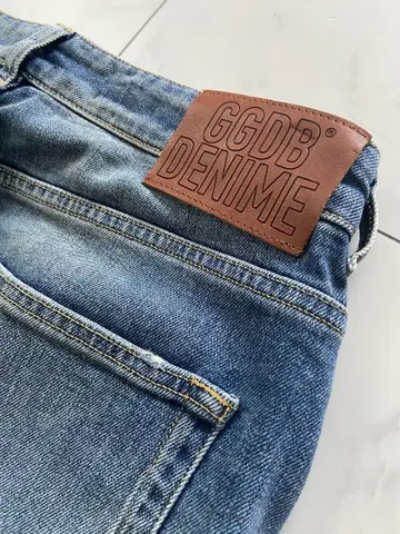 Golden Goose 버튼 플라이 데님 이탈리아제