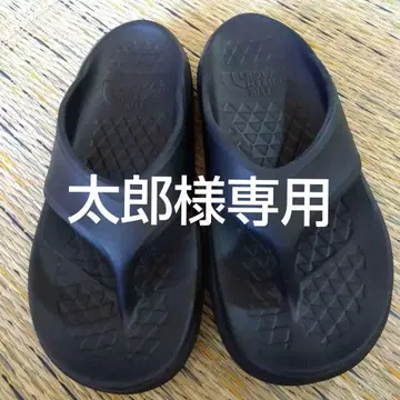 THE NORTH FACE 블랙 샌들