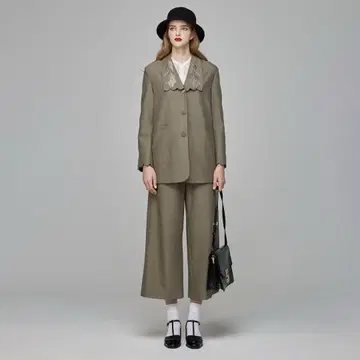 식사 후 디저트를 주문하는 것을 잊어버렸습니다. 팬츠만