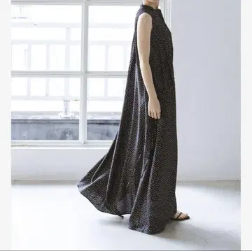 24SS noble 노블 도트 사커 드로스트 원피스