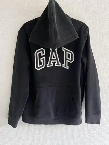 GAP 블랙 후드티 후드 부착