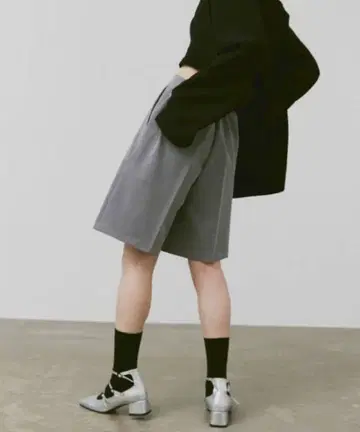 FEKETE / 반바지