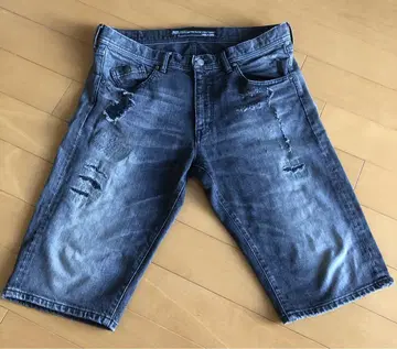 백채널 사용된 데님 쇼츠 L
