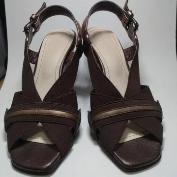 REGAL 브라운 크로스 스트랩 샌들 23cm