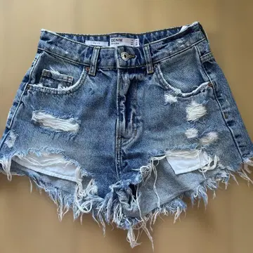 Bershka 하이 라이즈 데님 숏 팬츠 EUR34