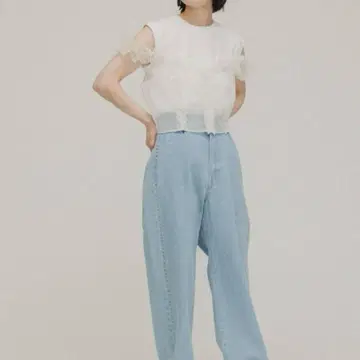 M TO R / 앞쪽 스냅 버튼 장식 오간디 레이어드 톱