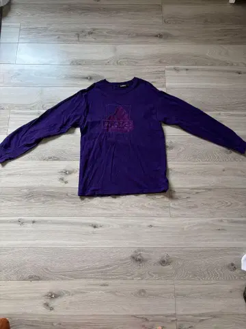 XLARGE 보라색 로고 긴팔 셔츠