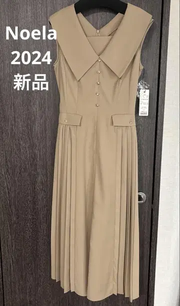 새상품! Noela 2024 빅 칼라 사이드 플리츠 원피스 베이지 SS
