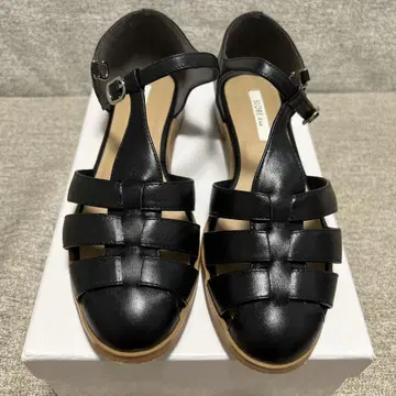 SLOBE IENA 구르카 샌들 24cm