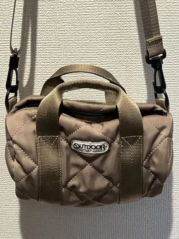 OUTDOOR 퀼팅 숄더백 베이지