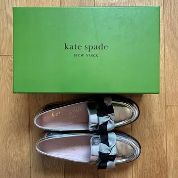 Kate Spade New York 로퍼