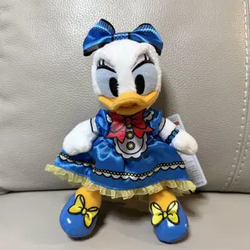 도날드 팔루자 데이지 봉제 인형 배지 2025
