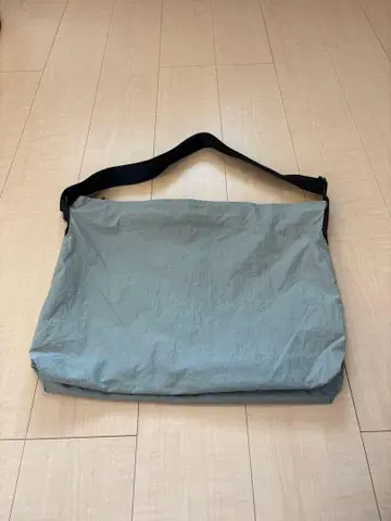 메신저 백 카키