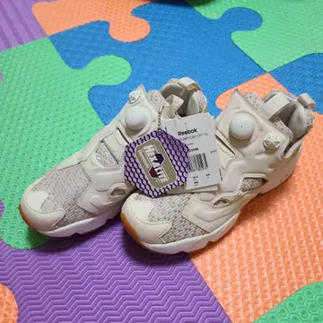 리복 INSTAPUMP FURY OFF TG 24cm