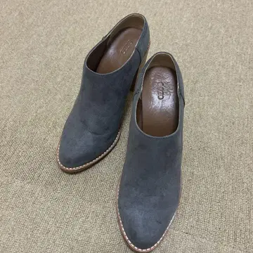 OZOC 그레이 스웨이드 부티 힐 9cm