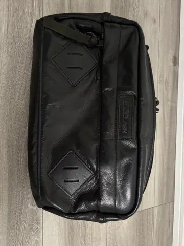 이사무 카타야마 백 러쉬 가죽 숄더백 블랙
