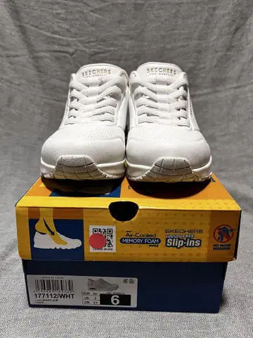 스케쳐스 SKECHERS 슬립인즈 사이즈 23cm 스니커즈