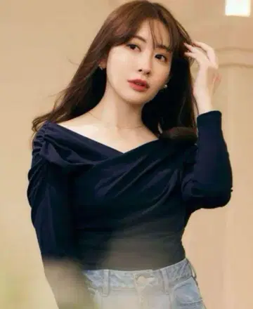 헤르립토 비대칭 코튼 블렌드 제리 탑