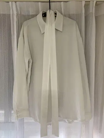 넥 보우 셔츠 화이트
