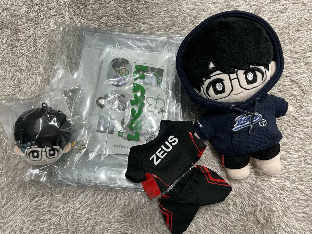 Hanwha Zeus Doll / Lucky T1 Zeus Goods