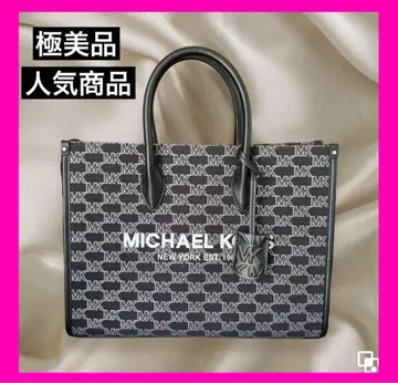 컨디션 최상 마이클코어스 인기 모노그램 토트백 MK 로고 핸드백