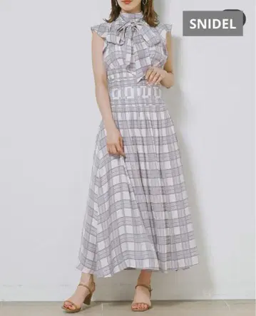 스나이델 SNIDEL 허리 핀턱 보타이 원피스