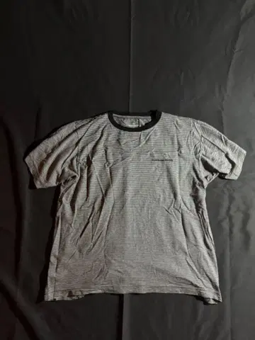 uniform experiment 보더 티셔츠
