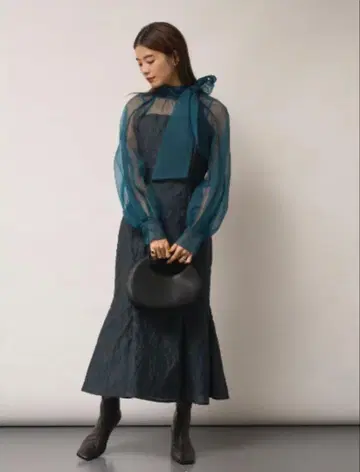 FRAY I.D 글로시 레이스 자카드 머메이드 원피스 긴팔 원피스